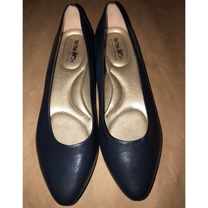 Coach and Four navy flats size 8